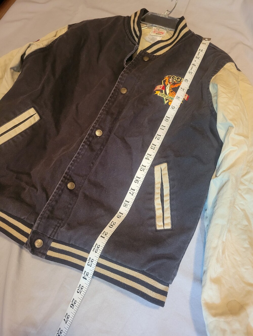Tigger Bomber Jacket, Worn As Womans Medium, READ DESCRIPTION - Picture 11 of 16